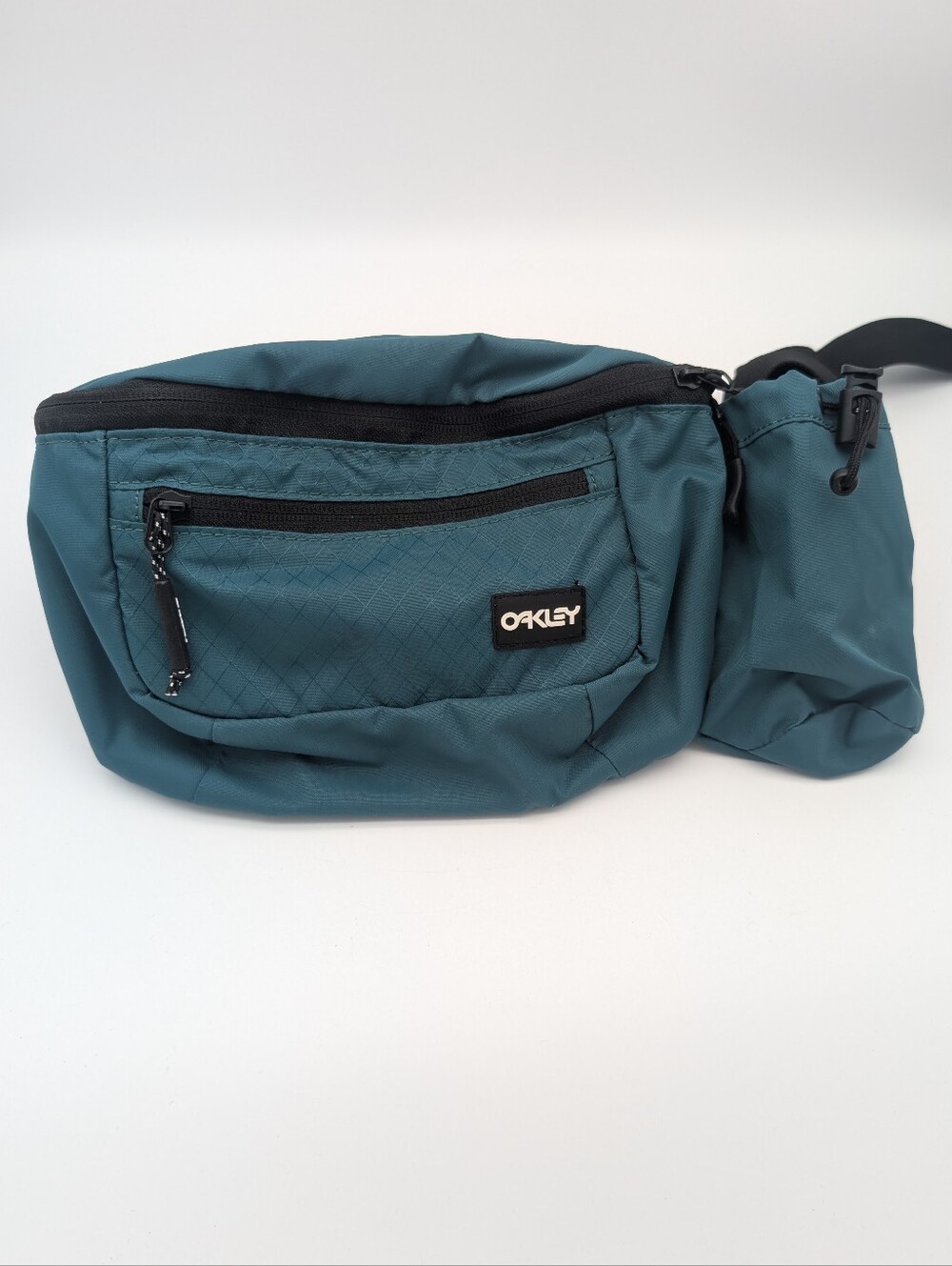 Oakley Voyager Belt Bag with Bottle Holder